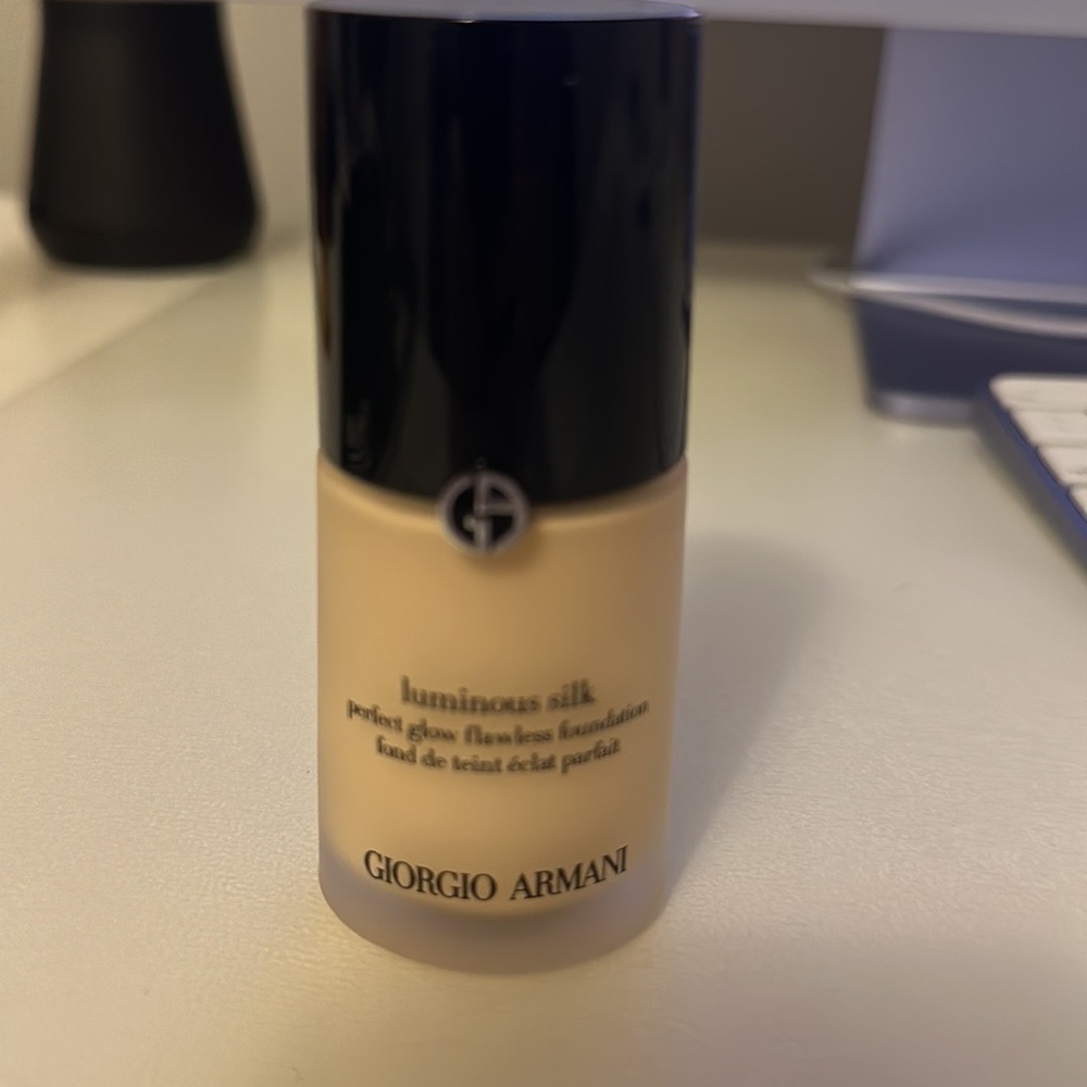 Giorgio Armani luminous silk foundation